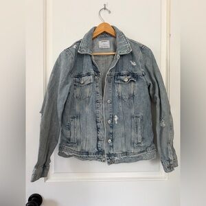 Old Navy Distressed Light Wash Denim Trucker Jacket Jean jacket
